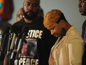 1407876745000-GTY-453497542-66427208